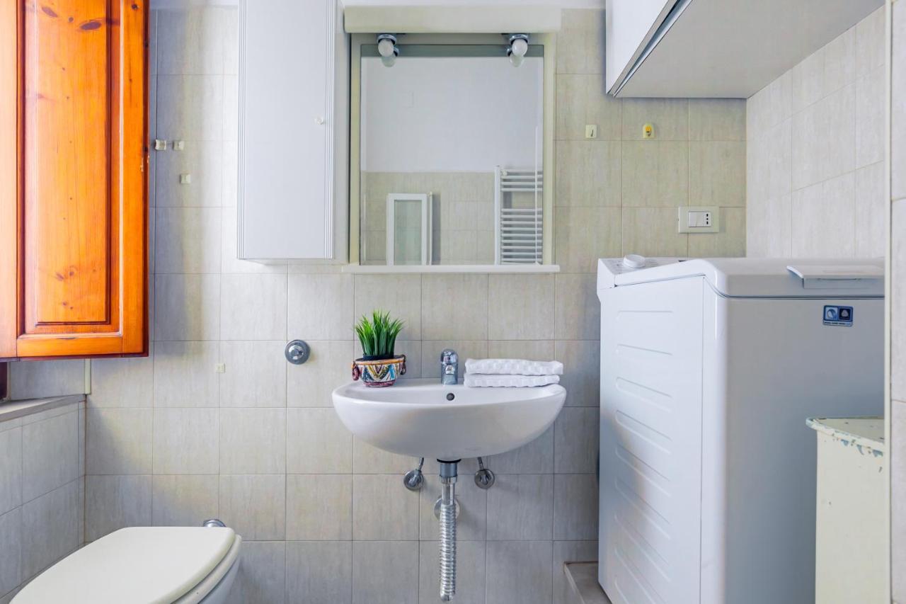 Pisa Airport Comfy Apartment - Private Parking מראה חיצוני תמונה